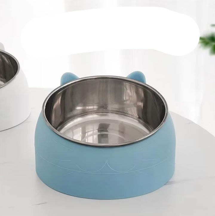 Blue 15° tilted cat bowl, ideal for pet digestive health. Ergonomic design for comfortable, healthy eating.