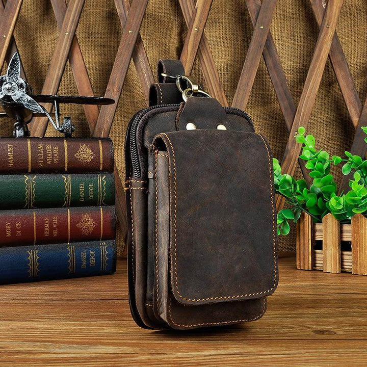 Sleek genuine leather men's waist pack. Minimalist fanny pack for modern hands-free everyday carry.