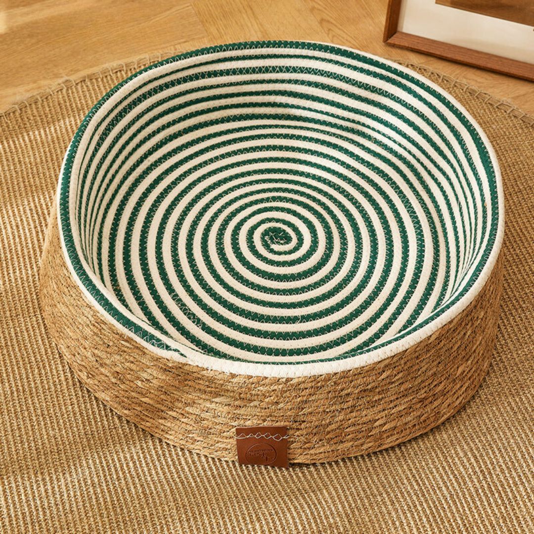 Durable natural rattan cat bed, handwoven for superior pet comfort & scratching. A sustainable pet furniture choice.