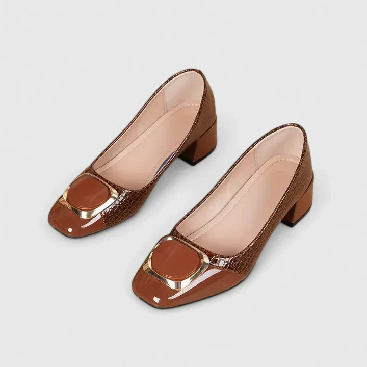 Women's fashionable block heel loafers: comfortable slip-on, elegant closed toe for versatile styling.