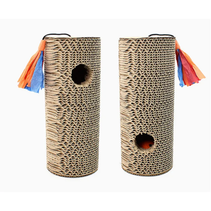 Cat accessory: a cardboard scratching roll with fringes & a play hole, ideal for interactive play and healthy claws.