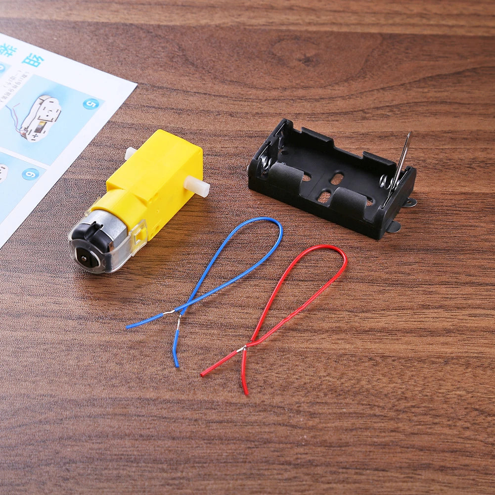 DIY electric boat for children. Educational wooden building project. Great for STEM enthusiasts.