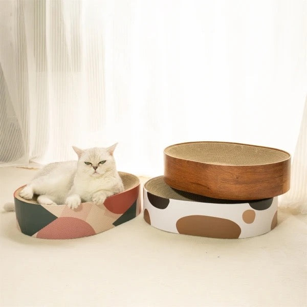 Luxurious cardboard cat scratcher bed with wood look, perfect for feline play and comfortable rest.