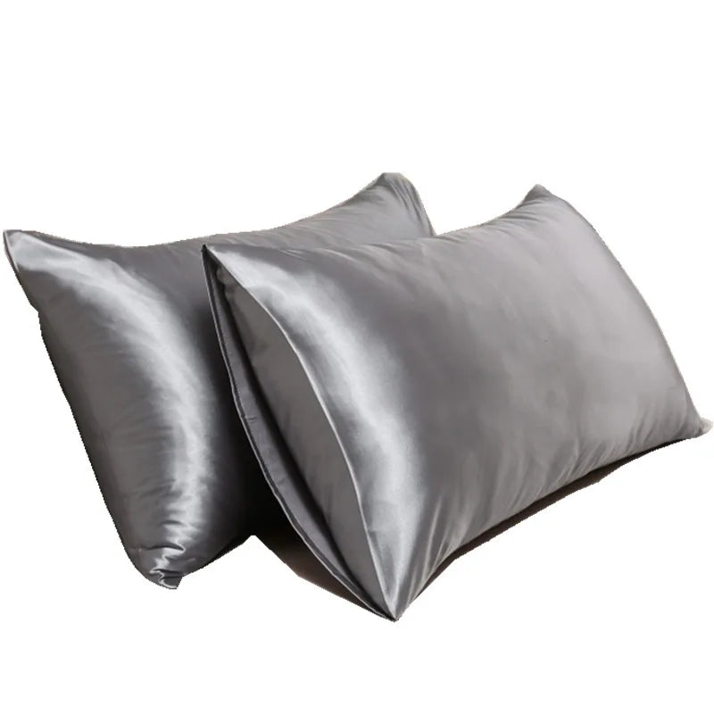 Hypoallergenic mulberry silk pillowcase, ivory color, benefits beauty sleep and reduces hair frizz