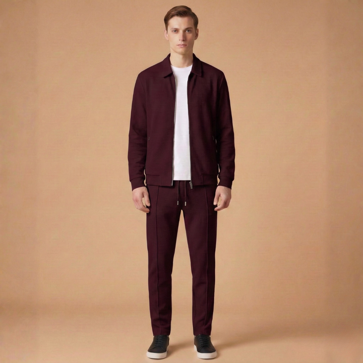 High-quality men's sporty tracksuit set with a modern zip jacket & comfortable straight pants for everyday use.