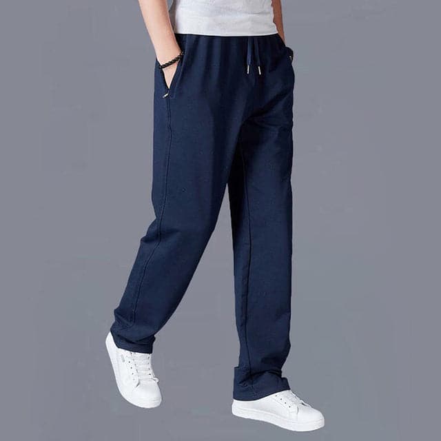 Comfortable men's casual pants in relaxed fit, ideal for spring season everyday wear.