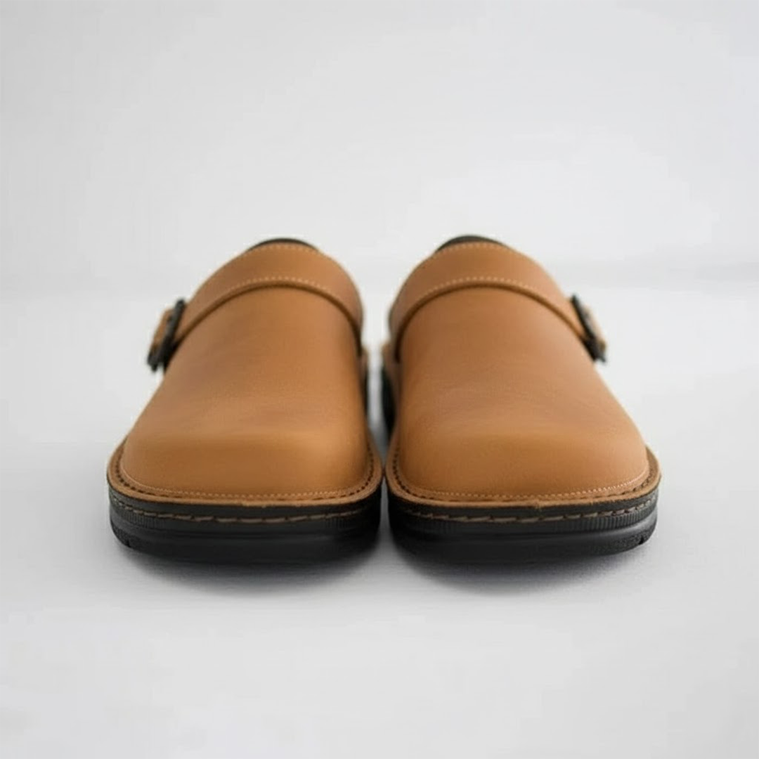 Men's brown leather slip-on clogs, orthopedic for comfort and foot health, ideal for casual wear.