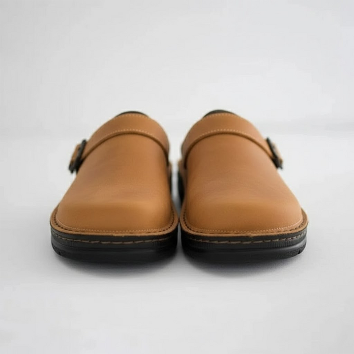 Men's brown leather slip-on clogs, orthopedic for comfort and foot health, ideal for casual wear.