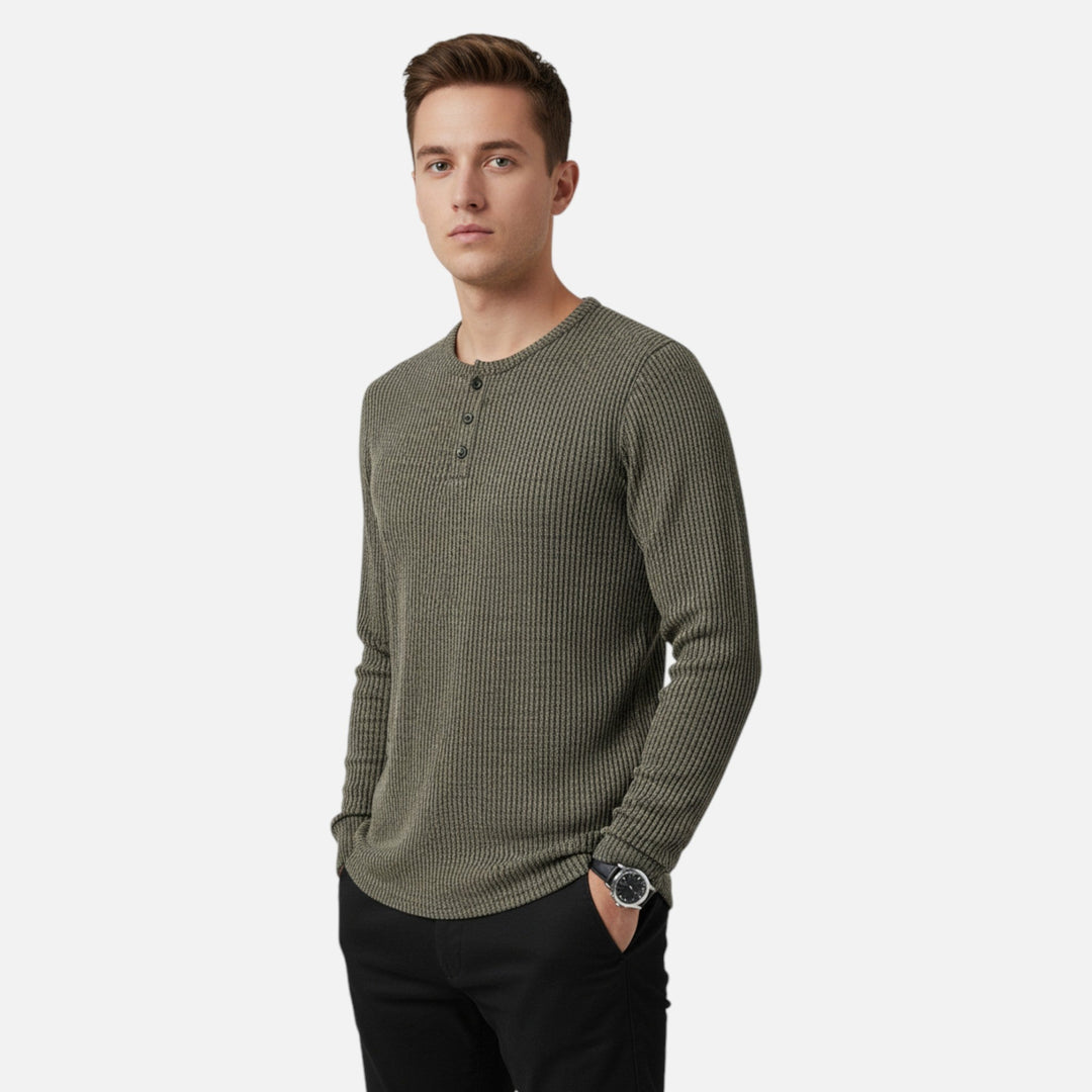 Comfortable men's cable knit pullover henley sweater, classic long sleeve knitwear for everyday wear.