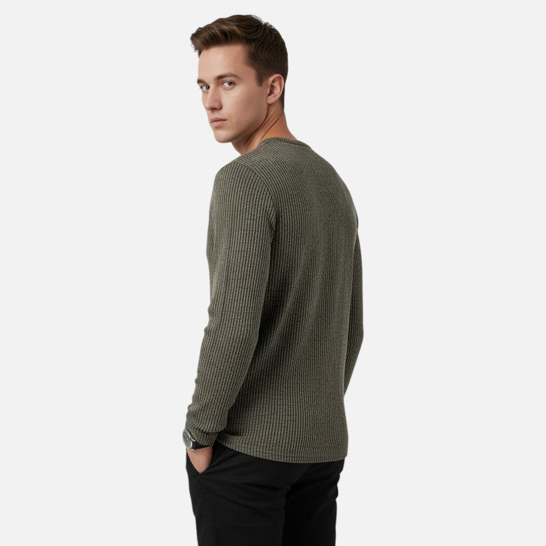 Versatile men's cable-knit henley sweater, long sleeve, perfect for effortless casual autumn & spring style.