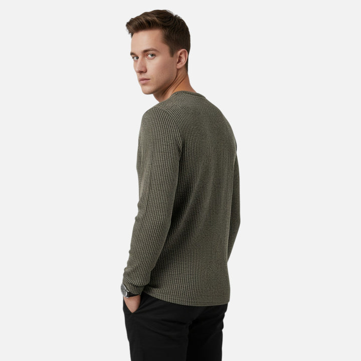 Versatile men's cable-knit henley sweater, long sleeve, perfect for effortless casual autumn & spring style.