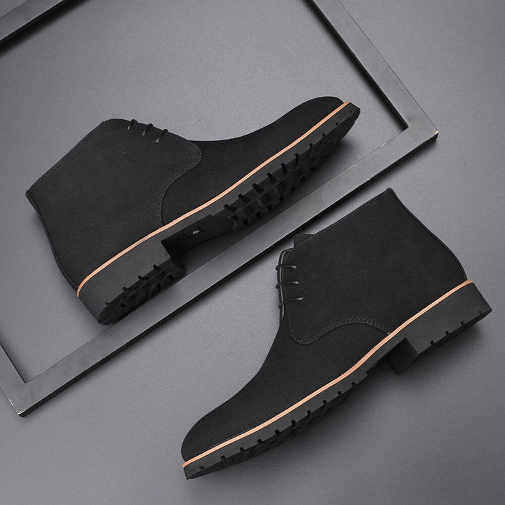 Men's casual brown leather ankle boots for everyday wear, durable and comfortable.