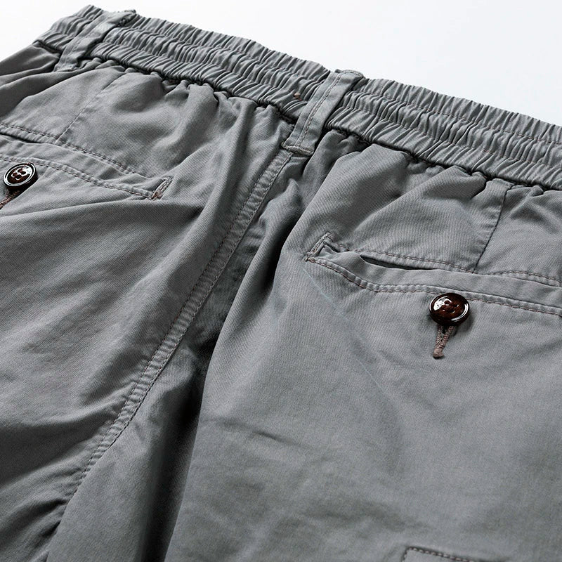 Comfortable men's casual drawstring cargo shorts, perfect for summer fashion and warm weather.