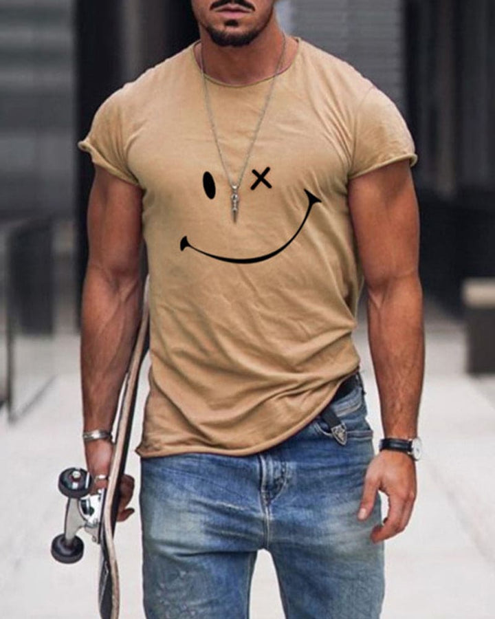 Regular fit men's basic crew neck t-shirt, simple short sleeve style for summer.