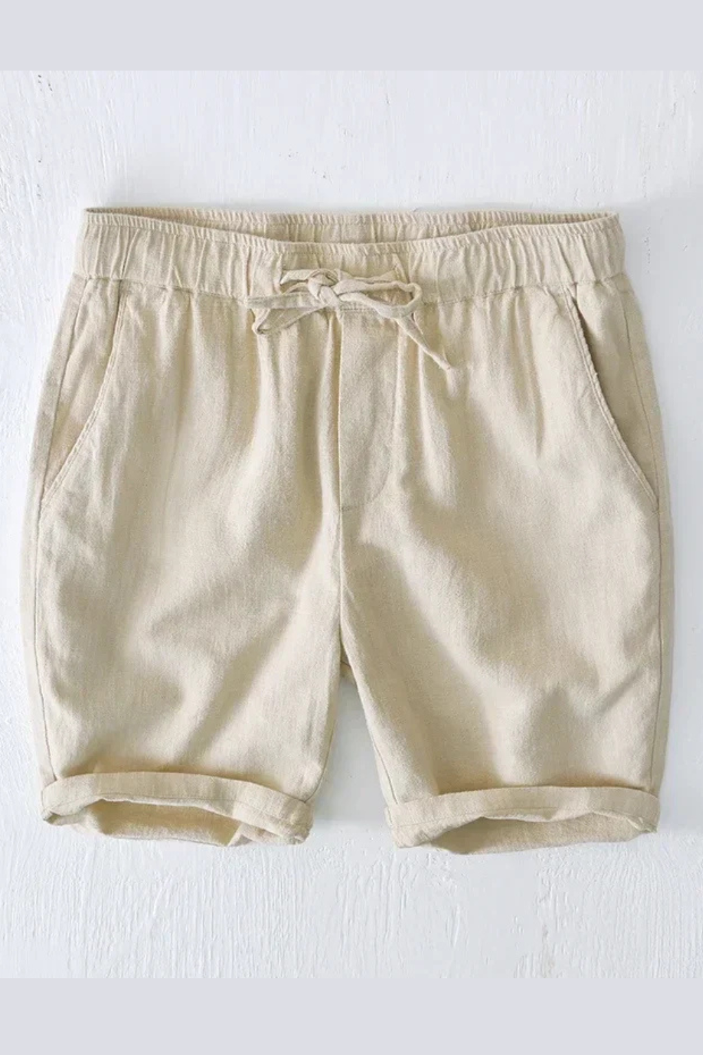 Stylish men's casual drawstring shorts, elastic waist, side pockets, perfect for summer men's fashion.