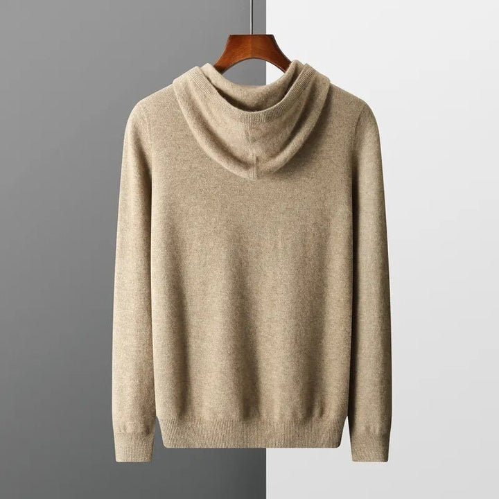 Stylish men's knit hoodie, perfect for casual wear or loungewear. Adaptable pullover sweater.