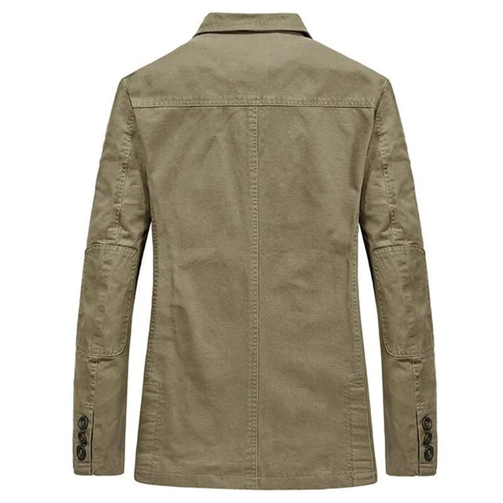 Stylish men's lightweight blazer, offering effortless smart casual menswear for everyday fashion.