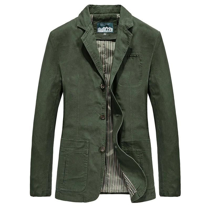 Essential men's lightweight casual blazer, a versatile wardrobe staple for smart-casual men's fashion.