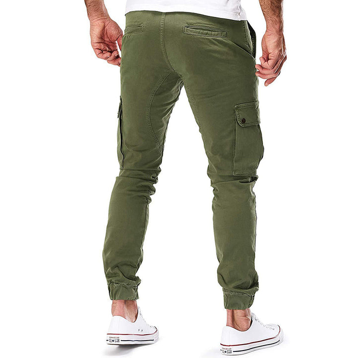 Detailed back view of men's casual cargo trousers, brown, showcasing large flap pockets
