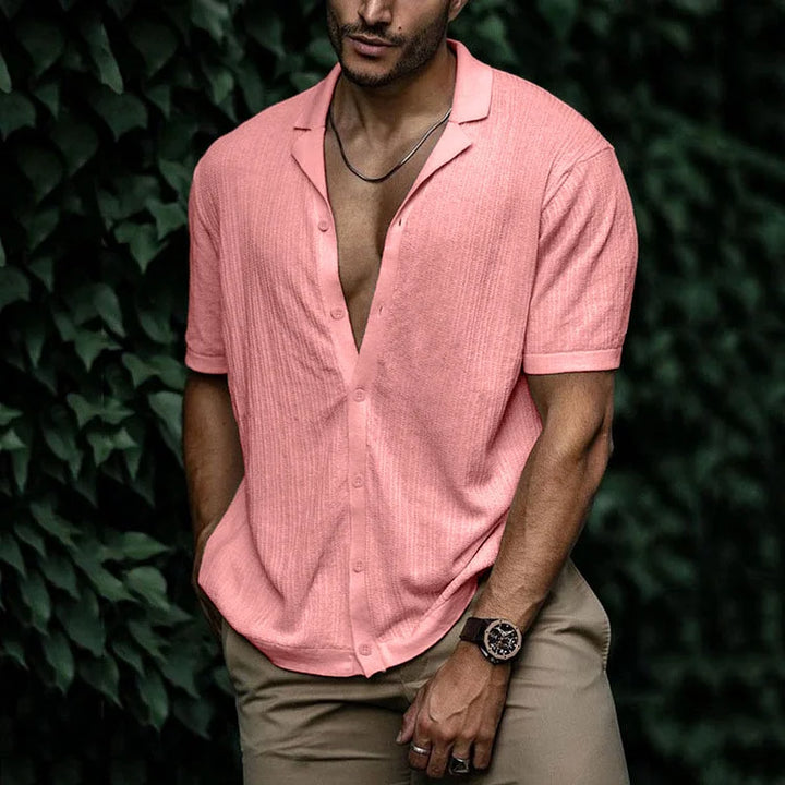 Everyday men's short sleeve button down shirt for a relaxed and fashionable casual look