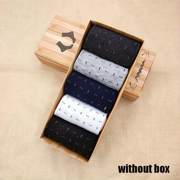 New men's checked pattern socks. Combining classic design with modern comfort and a perfect fit.