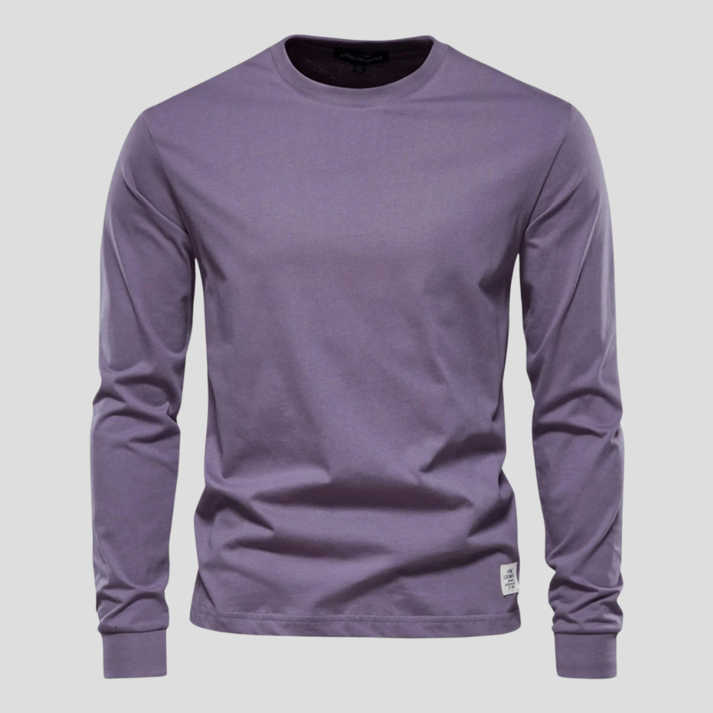 Men's long-sleeve crew neck shirt, ideal for layering. Versatile basic in soft fabric for comfort.