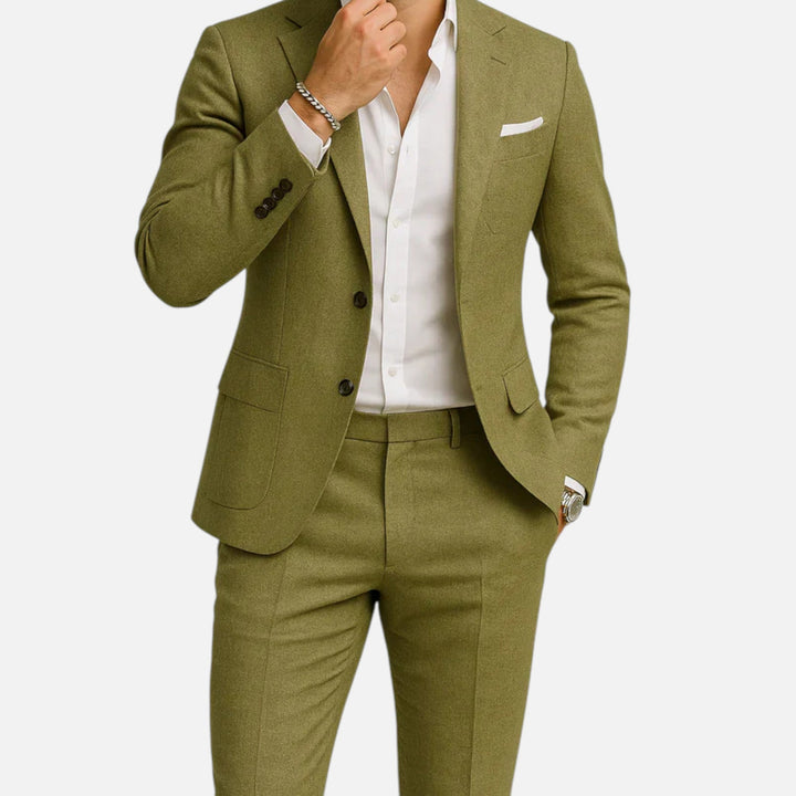 Versatile men's casual suit, perfect for summer weddings or events. Classic two-piece elegant menswear for warm weather style.