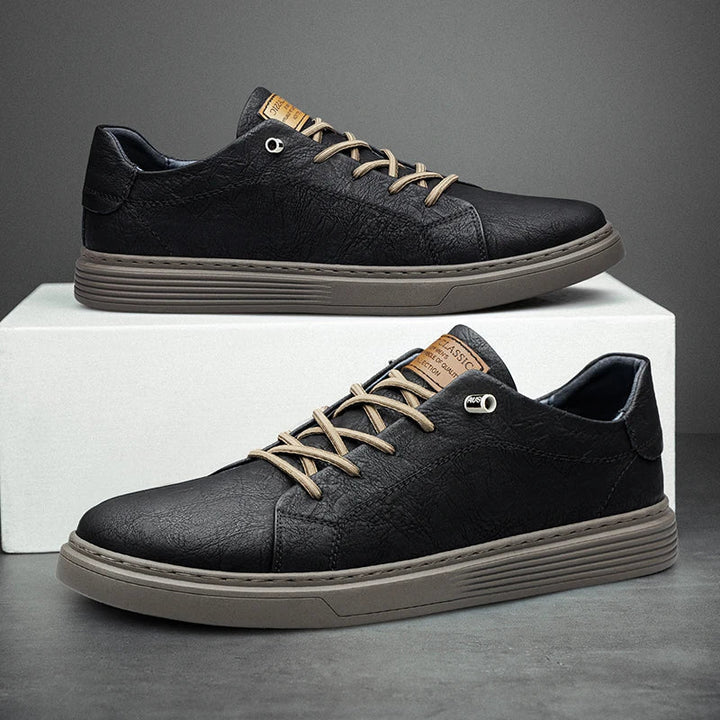 Close-up of men's versatile walking sneakers, highlighting comfort features and durable design for daily wear.