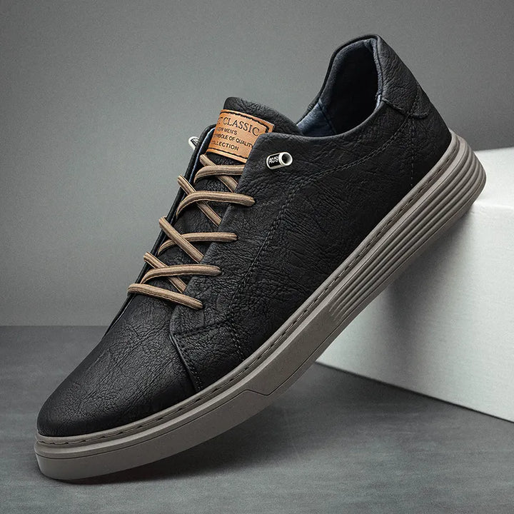 Stylish men's everyday sneakers, providing excellent comfort and support for casual activities and walking.