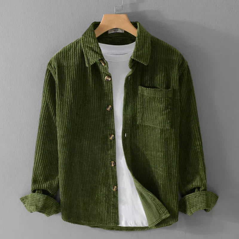 Versatile men's classic long-sleeve corduroy shirt, offering comfortable style for various occasions.