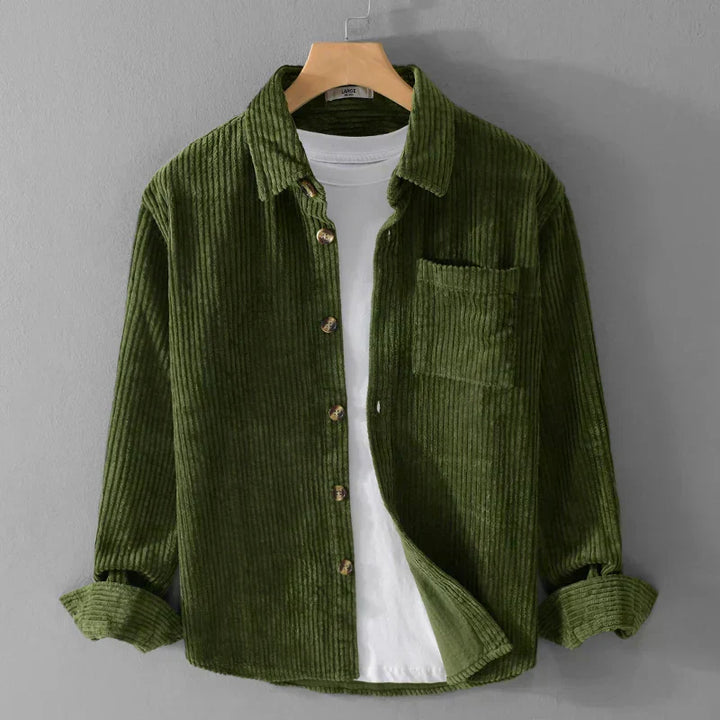 Versatile men's classic long-sleeve corduroy shirt, offering comfortable style for various occasions.