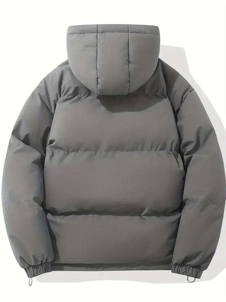 Men's classic hooded jacket in a relaxed fit, ensuring freedom of movement and warmth.