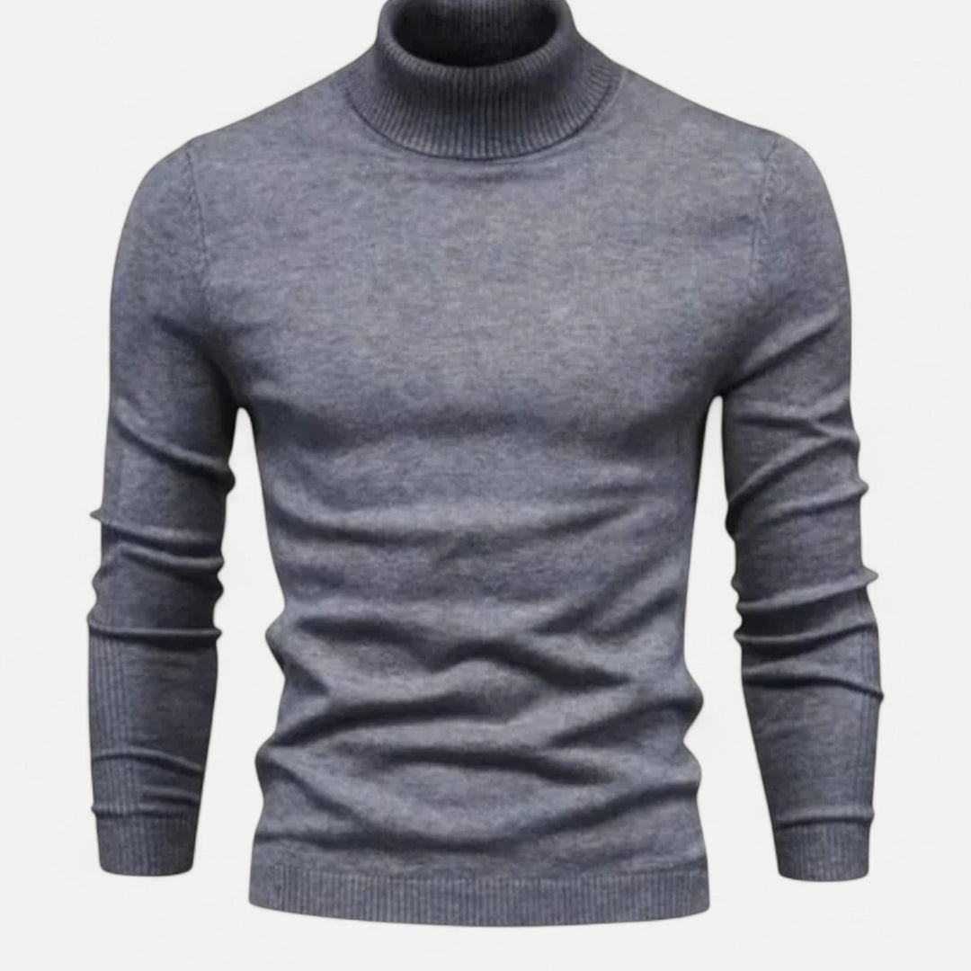 Timeless men's grey crew neck sweater, a classic choice for autumn wear and winter fashion.