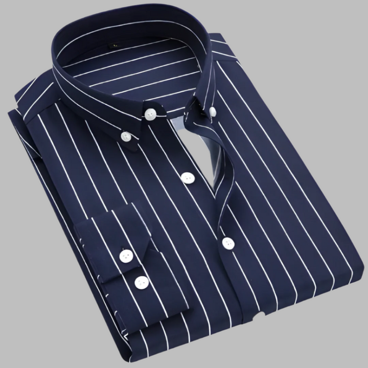 Men's fashion plaid long sleeve button-down shirt made from durable oxford cotton for autumn