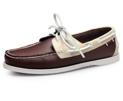 Men's classic retro slip-on loafers, perfect for stylish casual or formal occasions. Comfortable footwear.