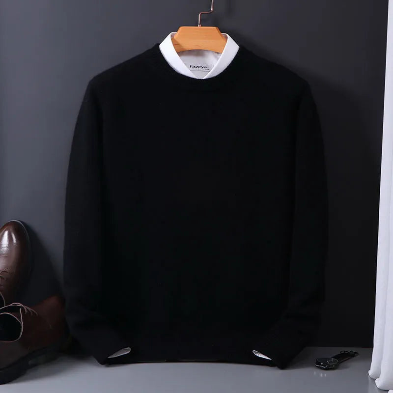 Stylish men's round neck pullover, knitwear in navy blue, ideal for everyday fashion.