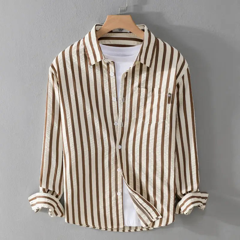 Men's striped long-sleeve button-down shirt, ideal for an effortless smart-casual look and everyday comfort.