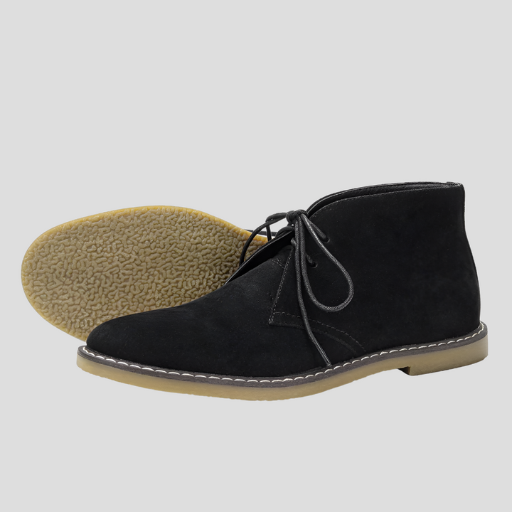 Comfortable men's lace-up desert boots, a classic vintage style perfect for autumn casual wear.