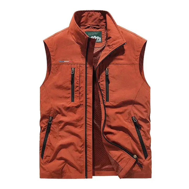 Men's classic water-resistant padded vest for winter, ideal for outdoor layering and casual wear.