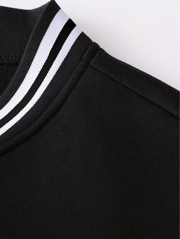Trendy men's color block zip-up jacket with a classic baseball collar, streetwear essential.