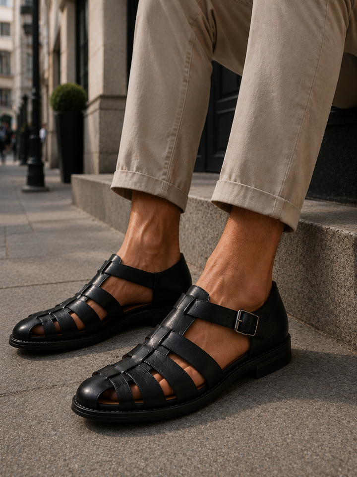 Casual men's closed-toe fisherman sandals with buckle closure, ideal for versatile summer footwear.
