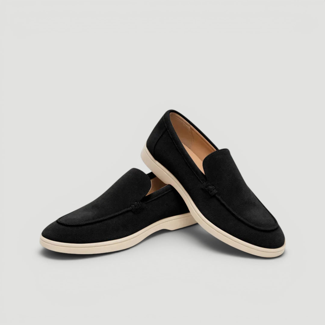 Versatile men's slip-on loafers, suitable for both casual outings and elegant summer events.