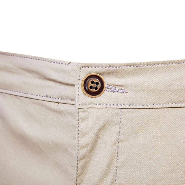 Stylish men's chino shorts, featuring a comfortable stretch design for summer.