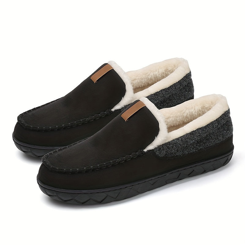 Warm and comfortable men's indoor slippers, non-slip design, perfect for chilly evenings.