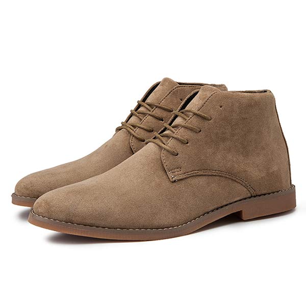 Comfortable lace-up men's ankle boots, perfect for fall and winter. Features slip-resistant sole.