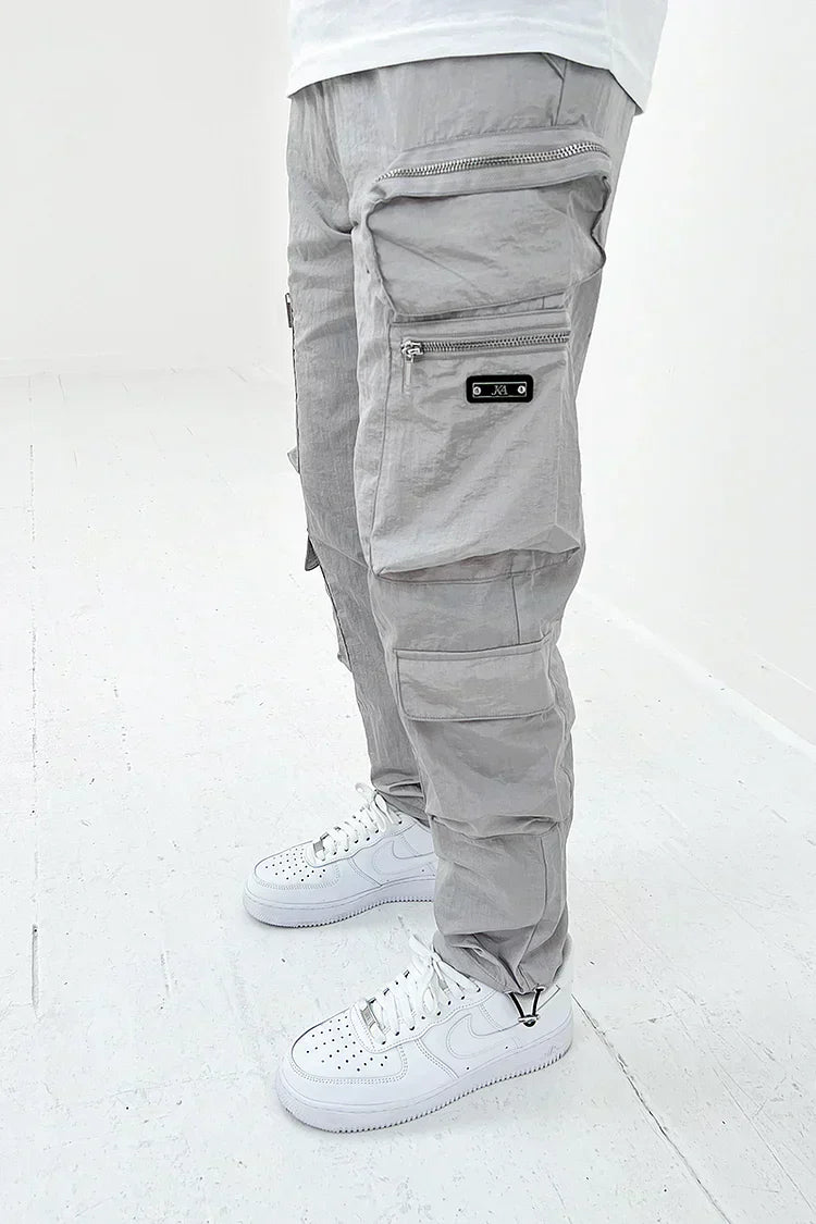 Men's utility cargo pants featuring spacious multi-pockets for tools & essentials, perfect for workwear & casual use.