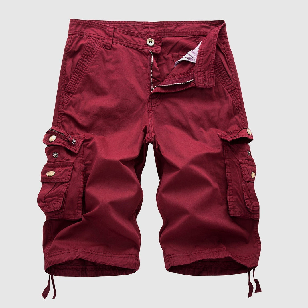 Durable men's casual shorts, knee-length cargo cut, perfect for outdoor and daily wear.