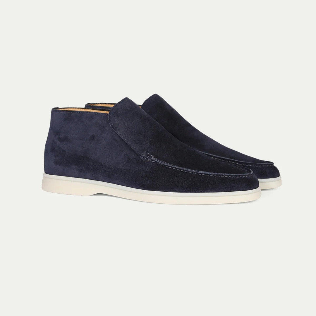 Stylish & comfortable men's slip-on shoes, versatile for casual everyday wear.