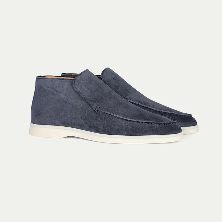 Men's comfortable slip-on casual shoes, ideal for all-day wear and effortless style.