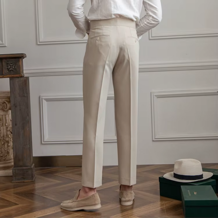 Camel men's elegant pleated trousers, ideal for business casual and modern office style.